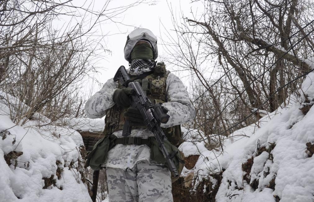 Rússia aumenta pressão a leste da Ucrânia, repelidos mais de 50 ataques em 24 horas