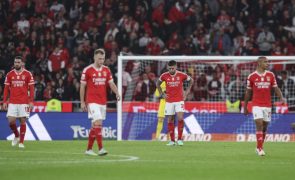 Benfica empata na receção ao Farense e pode ver Sporting distanciar-se