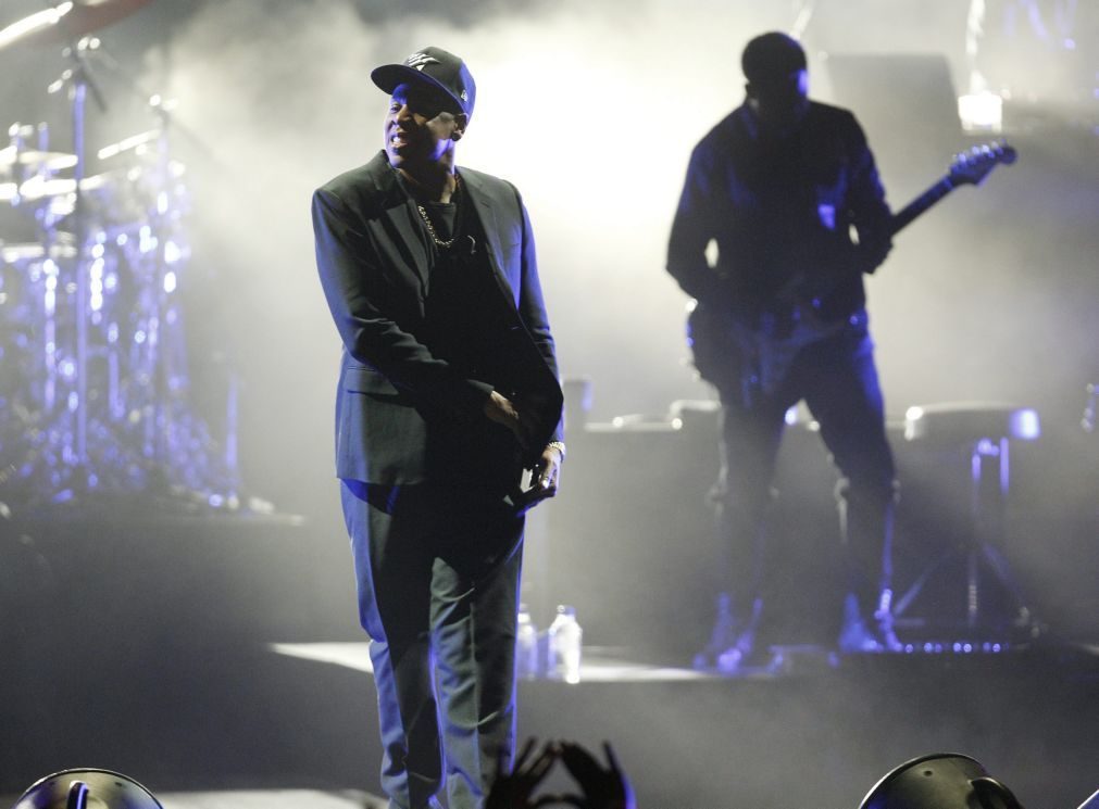 Rapper Jay-Z lidera nomeações dos prémios de música Grammy