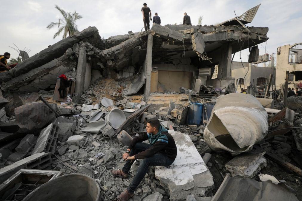 OMS condena obstáculos às missões em Gaza e apela ao cessar-fogo