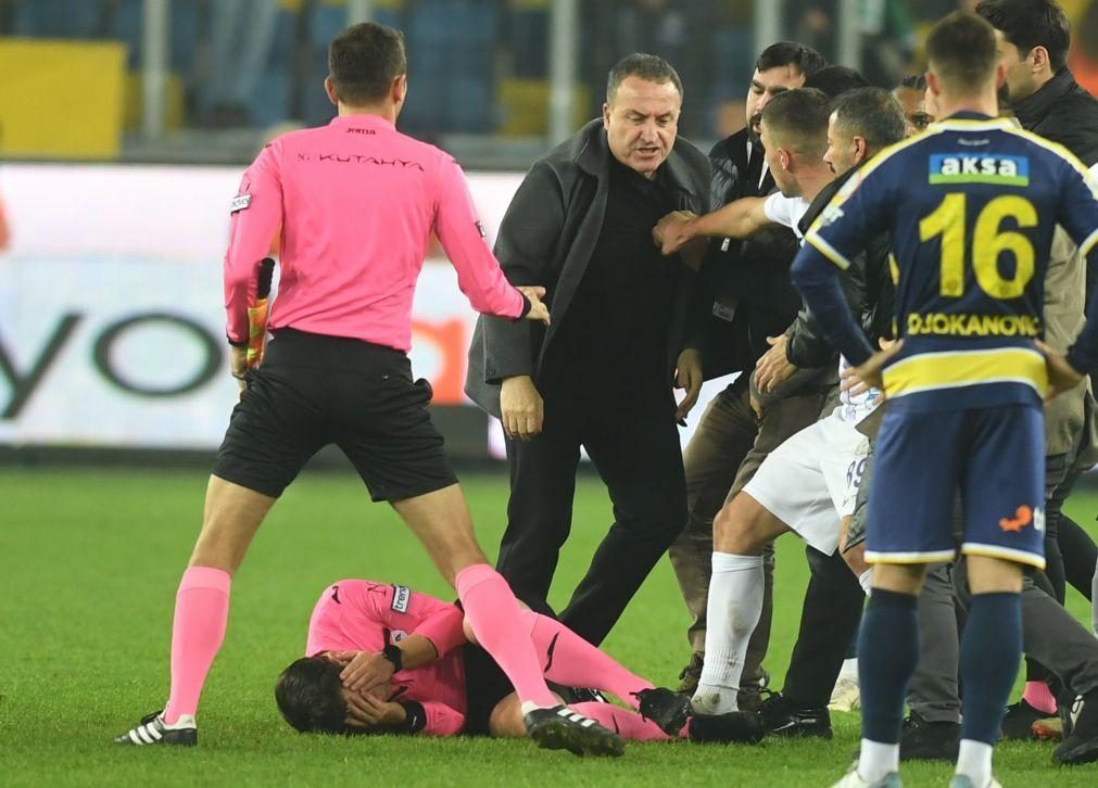 Presidente do Ankaragücü e mais dois agressores de árbitro foram detidos