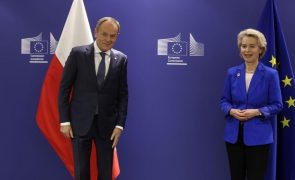 Bruxelas desbloqueia fundos à Polónia perante garantias do Governo