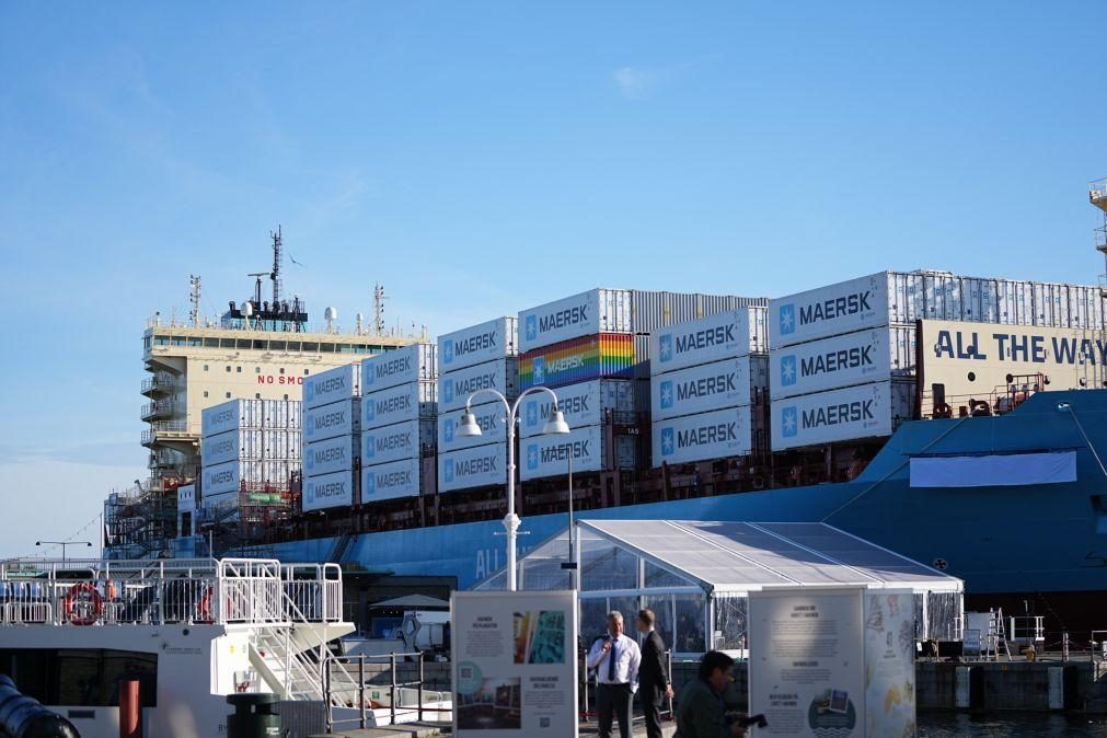 Maersk suspende passagem de seus navios por estreito estratégico