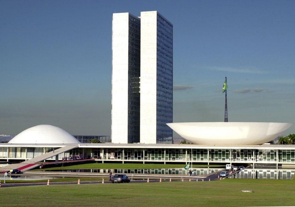 Congresso brasileiro aprova reforma fiscal do sistema de impostos