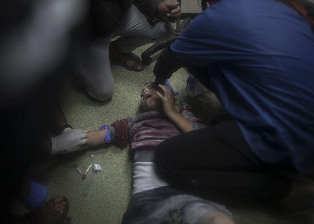 Jovem palestiniano morto a tiro na Cisjordânia e Hamas conta 110 mortos na Faixa de Gaza
