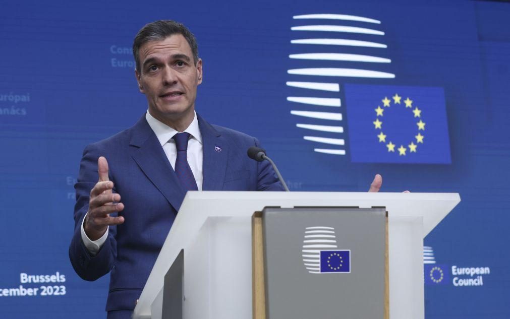 Pedro Sánchez defende que António Costa ainda tem futuro na política europeia