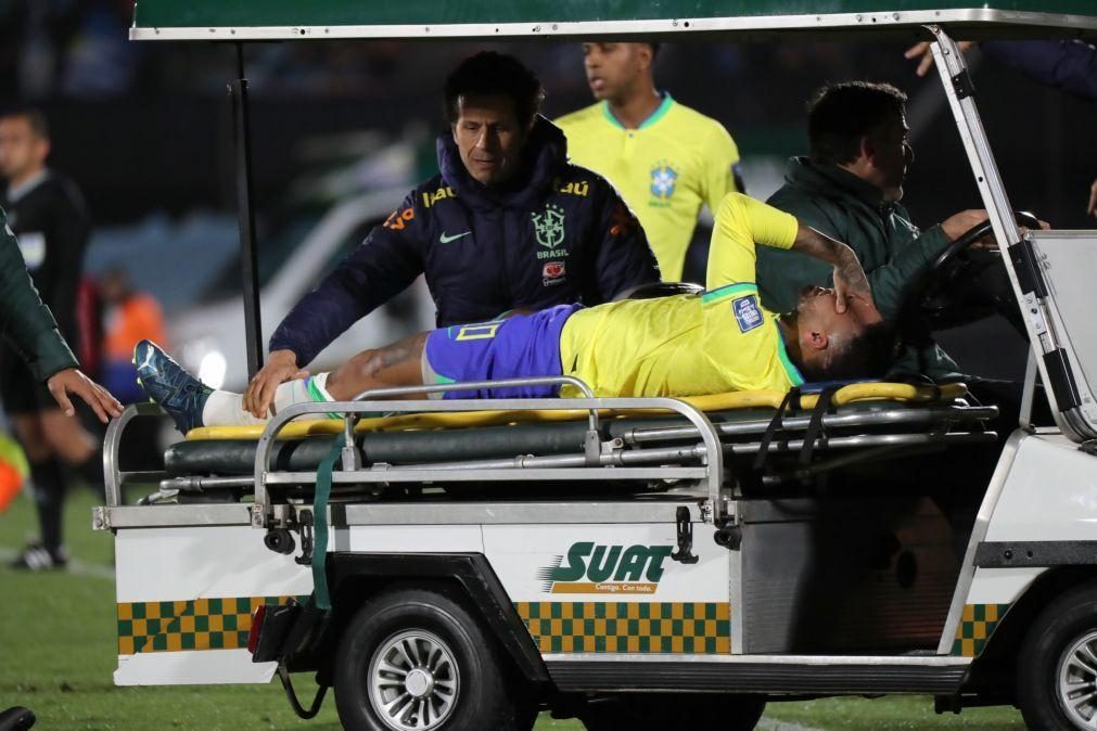 Neymar fora da Copa América 2024, diz médico da seleção brasileira