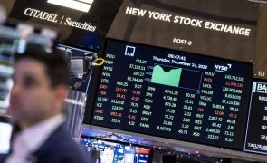 Wall Street segue em terreno misto após série de recordes