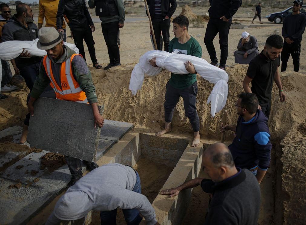 Número de mortos na Faixa de Gaza sobe para 20.258 diz o Hamas