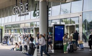 Pessoal de assistência em terra entra em greve no aeroporto de Genebra