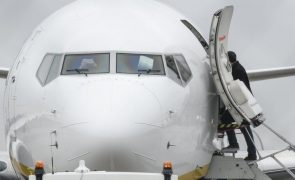 França liberta avião que transportava 303 indianos para a Nicarágua