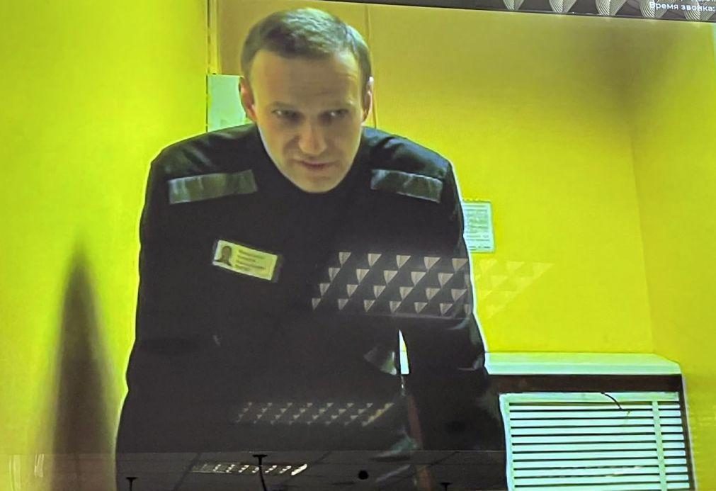 Navalny diz que está bem após ter sido localizado em penitenciária no Ártico russo