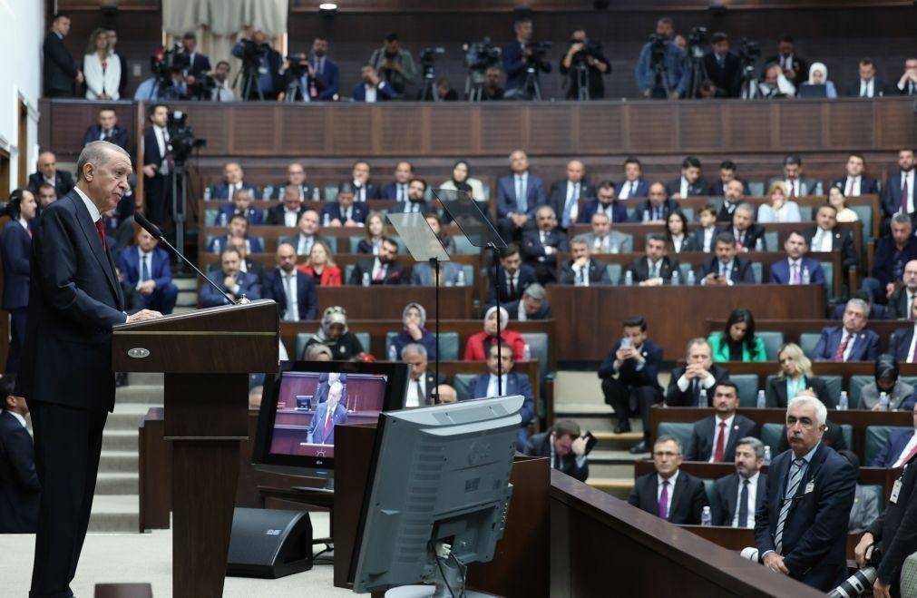 Parlamento da Turquia retoma análise de adesão da Suécia à NATO