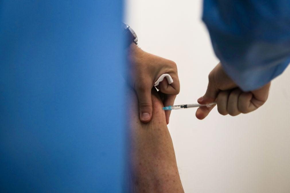 Mais de 28 milhões de vacinas contra a covid-19 administradas desde a primeira, há três anos