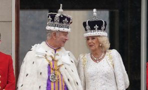 Carlos III - Revelados pormenores íntimos sobre o casamento com Camilla Parker Bowles