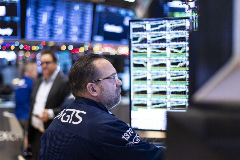 Wall Street fecha em ligeira alta mas com o S&P 500 perto de novo recorde