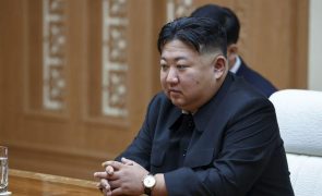 Líder da Coreia do Norte quer intensificação dos preparativos de guerra