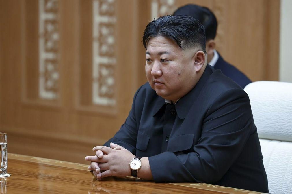 Líder da Coreia do Norte quer intensificação dos preparativos de guerra