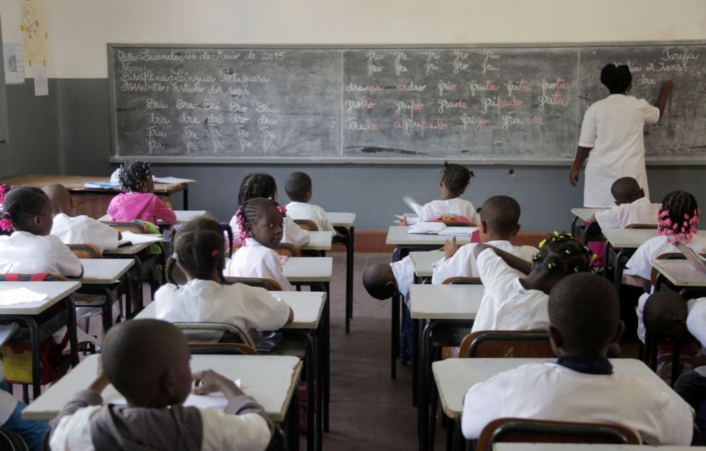 PR angolano autoriza despesas de 73 ME para reabilitação de escolas em Luanda