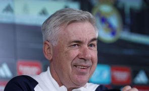 Treinador Carlo Ancelotti renova contrato com o Real Madrid até 2026
