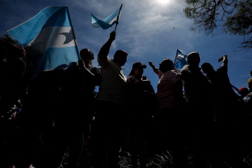 Governo da Argentina critica convocação de greve geral