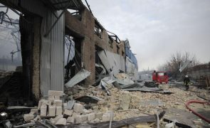 Ucrânia: Pelo menos 30 mortos e mais de 160 feridos em ataques russos - novo balanço