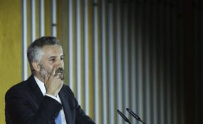 Pedro Nuno Santos promete novo impulso com ciclo de reformas e contas certas