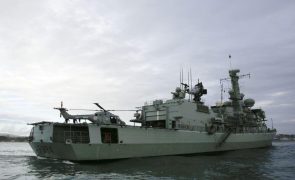 Marinha acompanhou passagem de navio reabastecedor russo por águas portuguesas