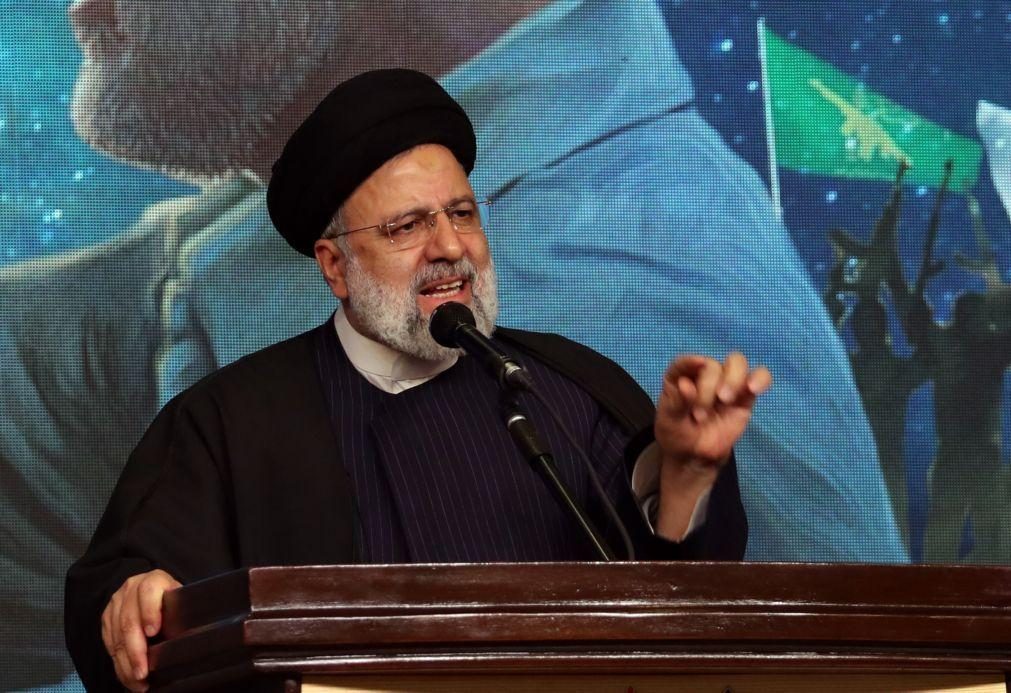 Presidente do Irão promete vingança por ataques que mataram mais de 80 pessoas