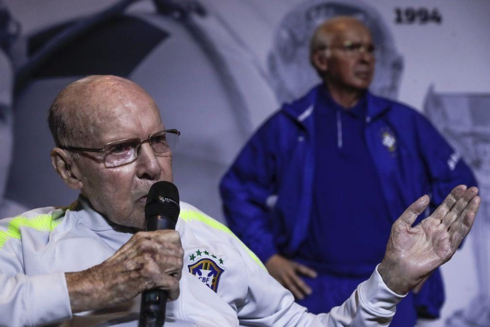 Morre lenda do futebol brasileiro Mário Zagallo aos 92 anos