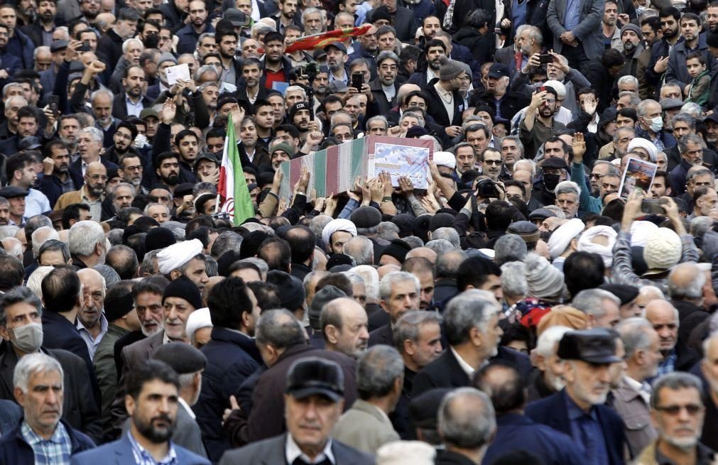 Balanço de atentado no Irão durante homenagem a general sobe para 91 mortos