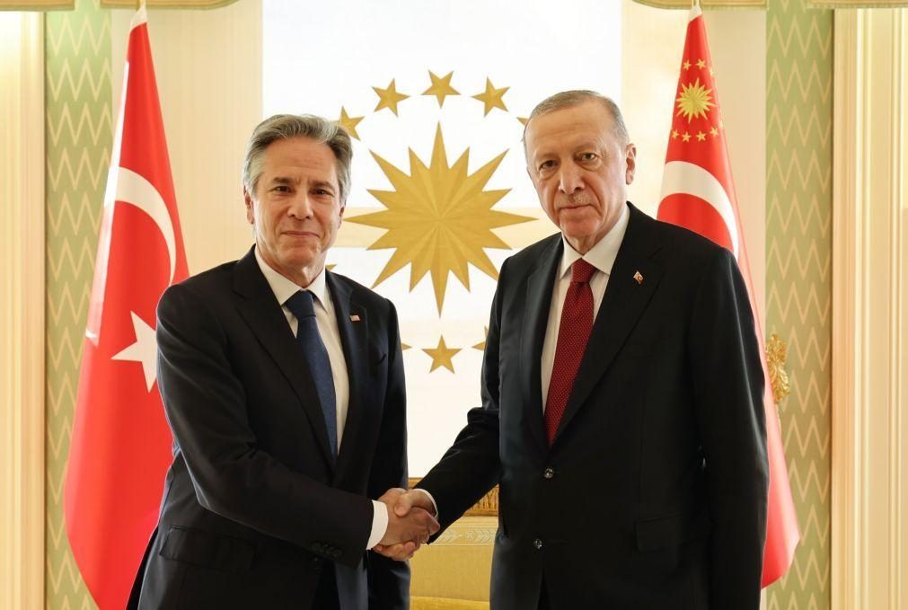 Erdogan recebeu Blinken com Gaza e alargamento da NATO em agenda