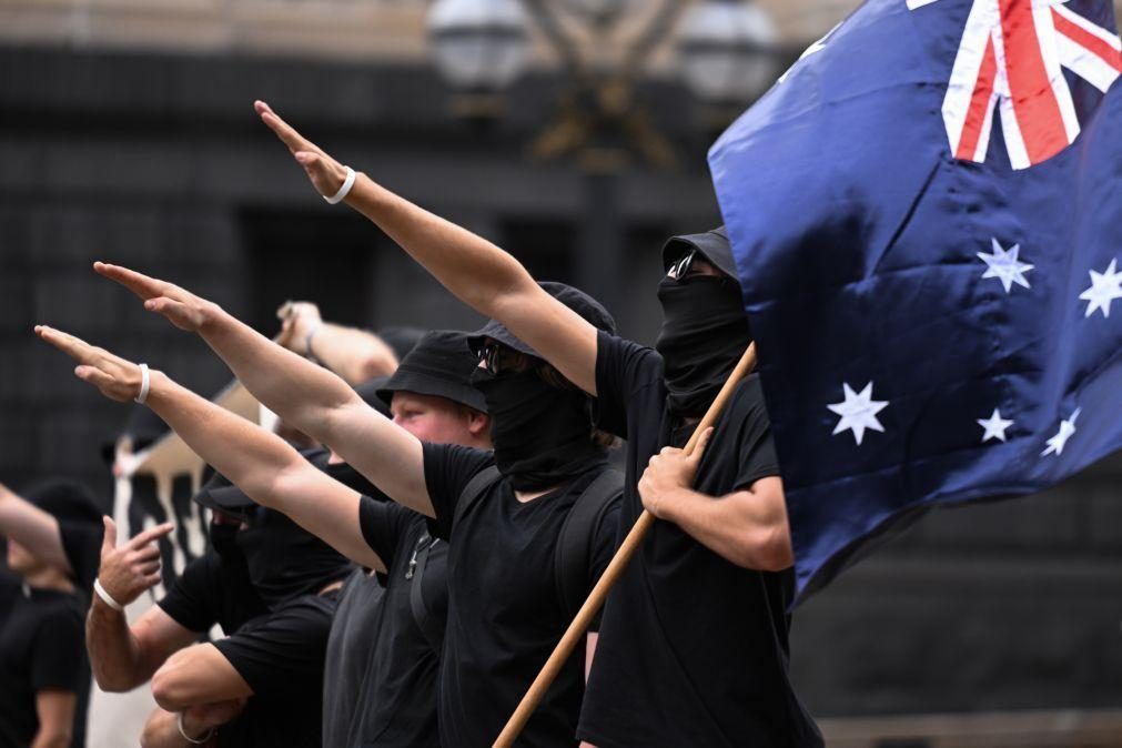 Austrália impõe pena de prisão a saudação nazi e exaltação do terrorismo