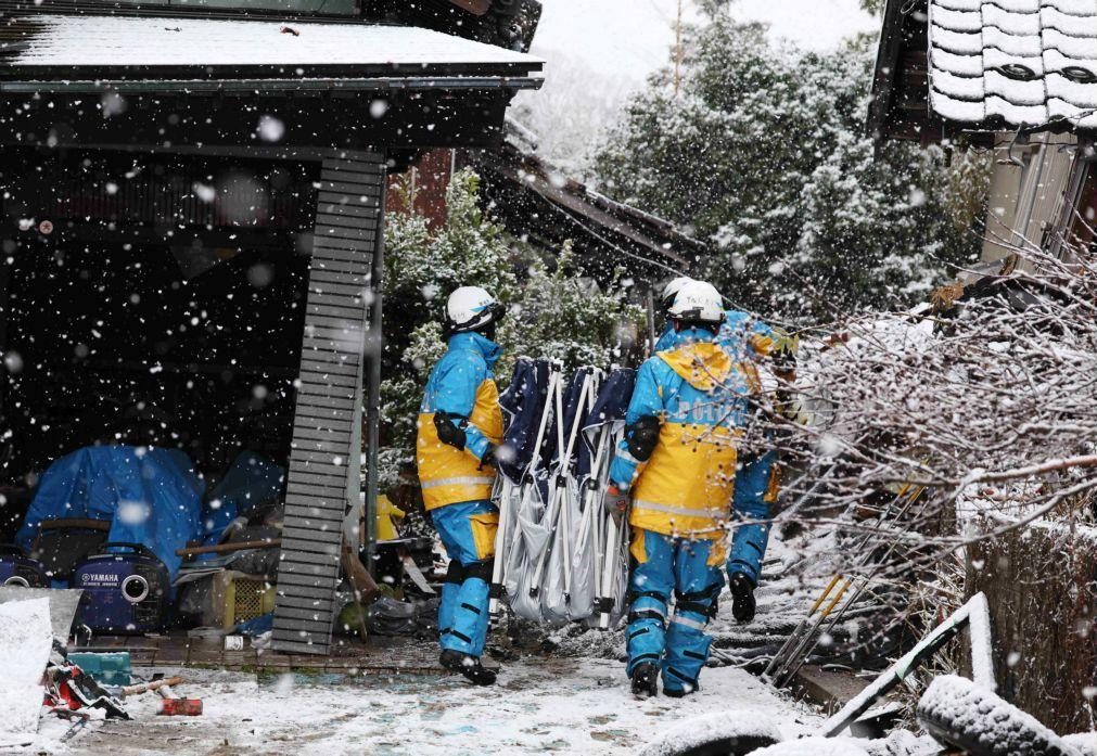 Número de desaparecidos após terramoto no Japão subiu para 323