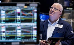 Wall Street fecha em alta puxada pelo setor tecnológico