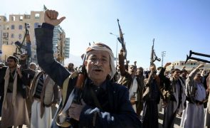 EUA e Reino Unido lançam ataque de retaliação contra rebeldes houthis do Iémen