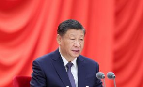 Xi Jinping procura 