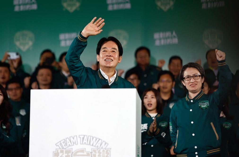 Taiwan/Eleições: China insiste que a reunificação é 