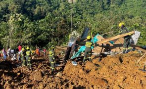 Aumenta para 33 número de mortos por causa de deslizamento de terras na Colômbia