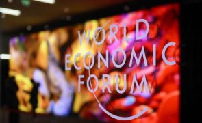 Líderes mundiais reúnem-se em Davos com geopolítica no centro dos debates