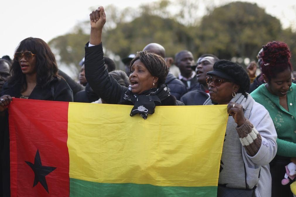 Organização guineense considera proibição de manifestações violação 