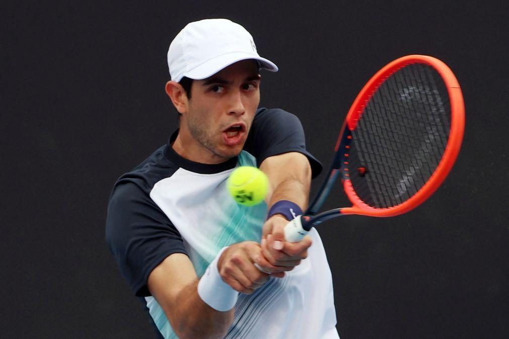 Tenista Nuno Borges na segunda ronda do Open da Austrália também em pares