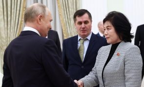 Putin recebe ministra dos Negócios Estrangeiros norte-coreana no Kremlin