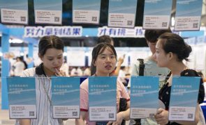 China volta a publicar dados do desemprego jovem com novo método e valor mais baixo