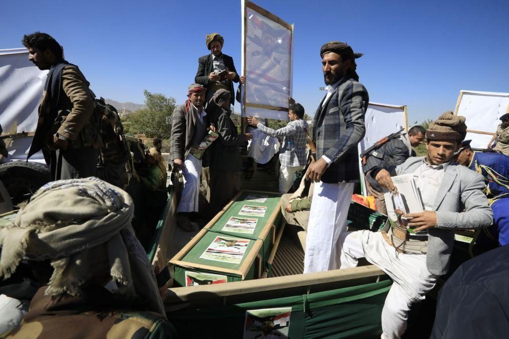 EUA voltam a considerar os Huthis como entidade terrorista
