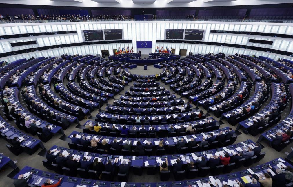 Parlamento Europeu pede pela primeira vez 