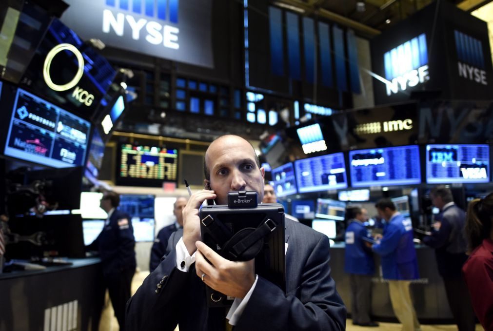 Bolsa de Wall Street segue em alta acompanhando subida do preço do petróleo