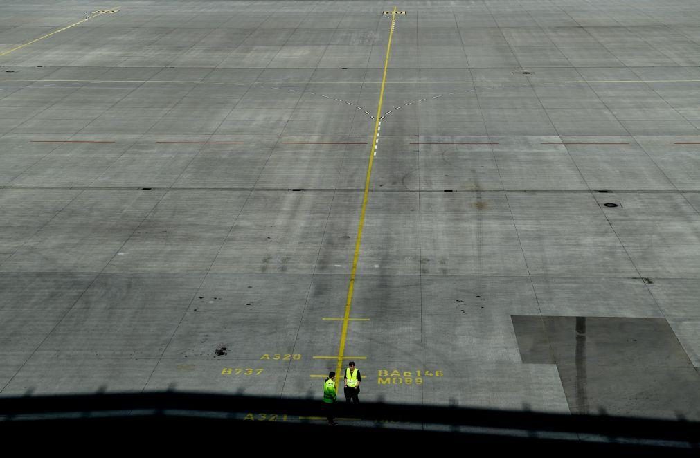 Avião da Airlink sai da pista ao aterrar no aeroporto moçambicano de Pemba