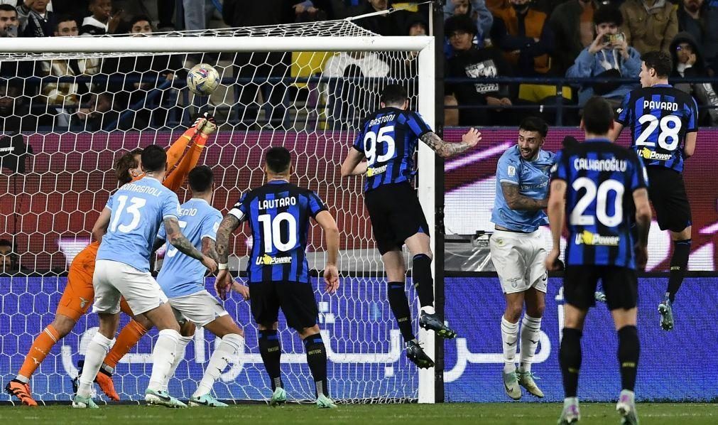 Inter de Milão vence Lazio e vai defrontar o Nápoles na final da Supertaça