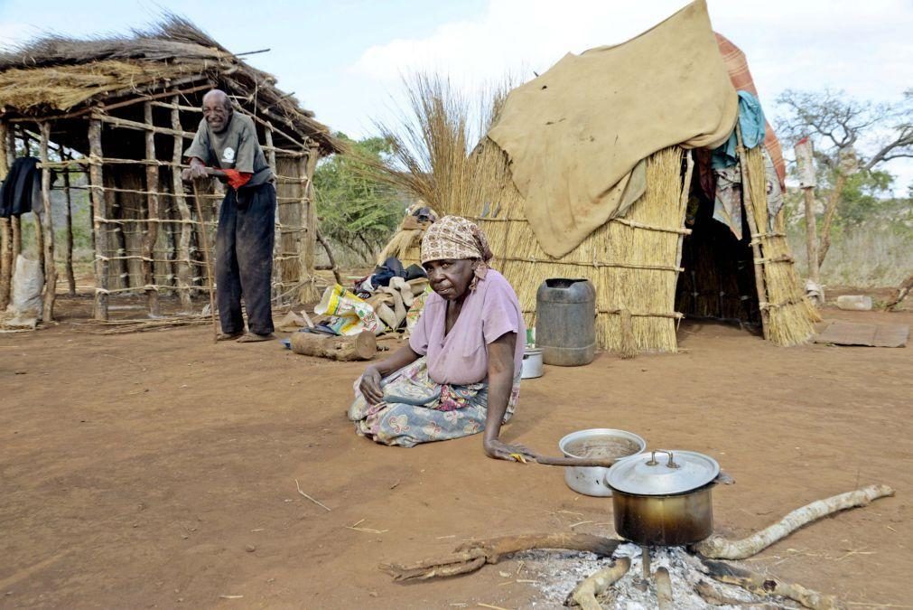 Moçambique tem 20 anos para reduzir 21 milhões em situação de pobreza para metade